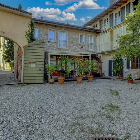 Barchi - & 4* San Felice del Benaco