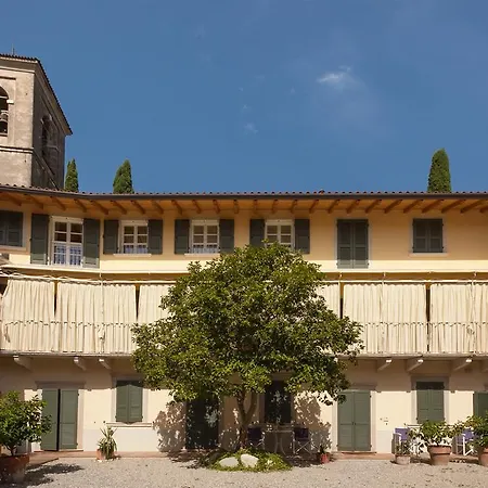 Barchi - & Hotel apartamentowy 2*