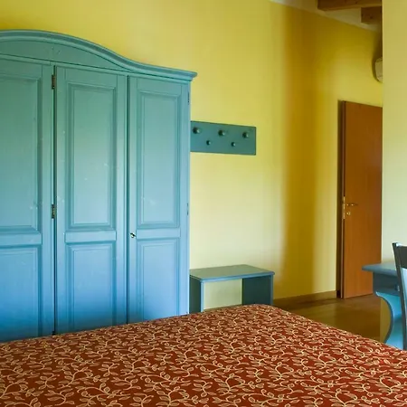 Barchi - & Hotel apartamentowy San Felice del Benaco