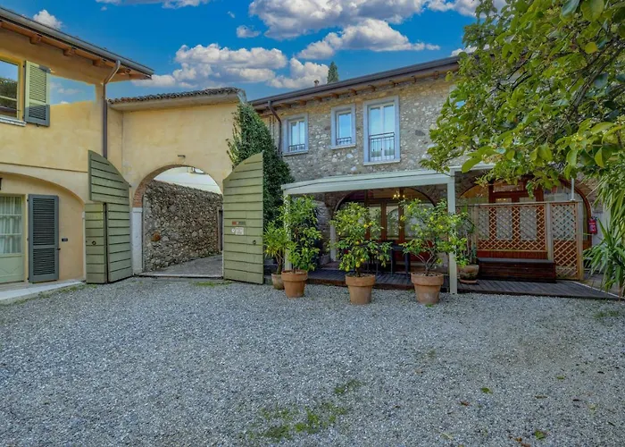 Apartmanhotel Barchi - &
