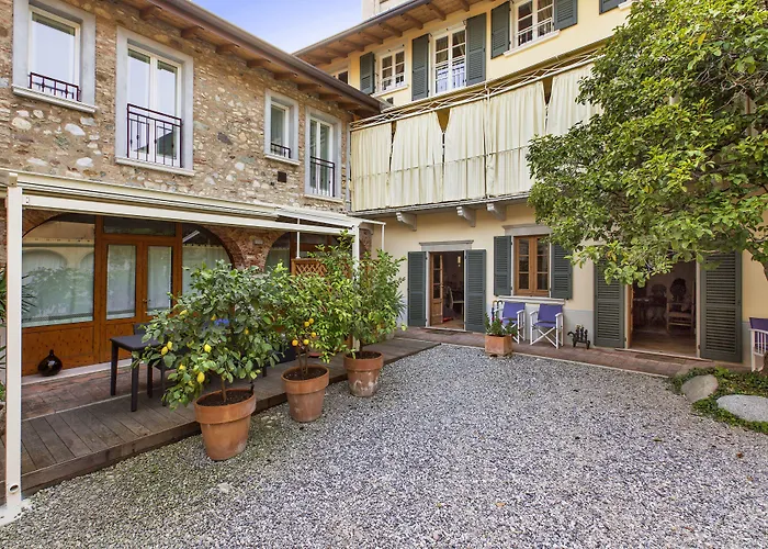 Apartmanhotel Barchi - &
