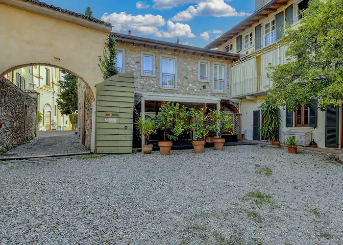Apartmanhotel Barchi - &
