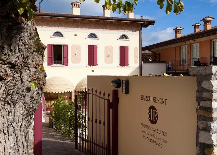 Barchi - & 4*