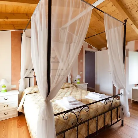 Barchi - & Aparthotel San Felice del Benaco