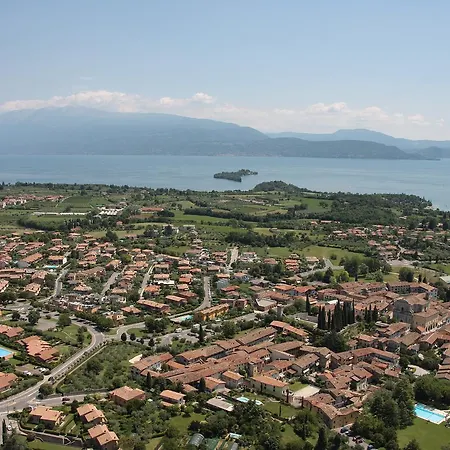 Barchi - & Aparthotel San Felice del Benaco